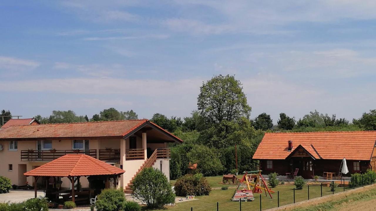 Apartments Kozjan Карловац Екстериор снимка