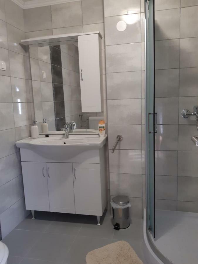 Apartments Kozjan Карловац Екстериор снимка